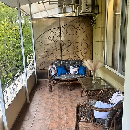 красивая с террасой в аркадии Appartement